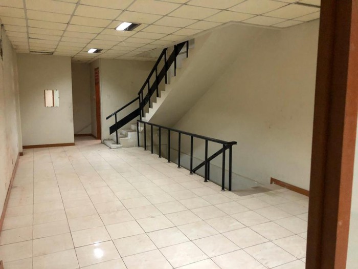 Disewakan Ruko di Plaza Kebon Jeruk